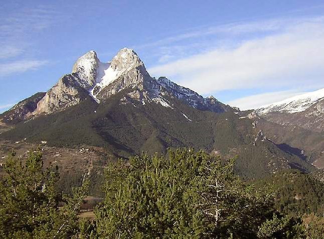 Vista del macizo del Pedraforca y del Parque del Cadí-Moixeró