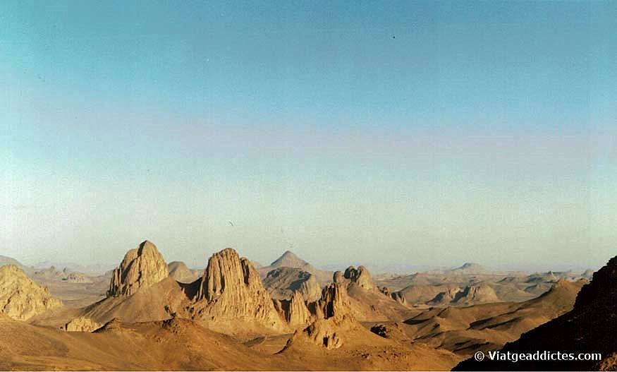 El mont Tahat des del cim de l'ermita de l'Assekrem