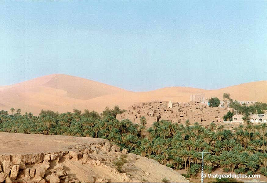 Taghit, l'Oued Zousfana i les dunes del Gran Erg