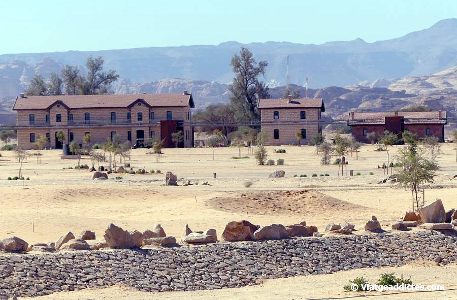 Vista de l'antiga estació de tren d'Hegra, la qual formava part del ferrocarril del Hijaz   (Al-Ula)