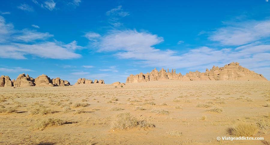 Paisatge desèrtic dins del complex d'Hegra (Hegra, Al-Ula)