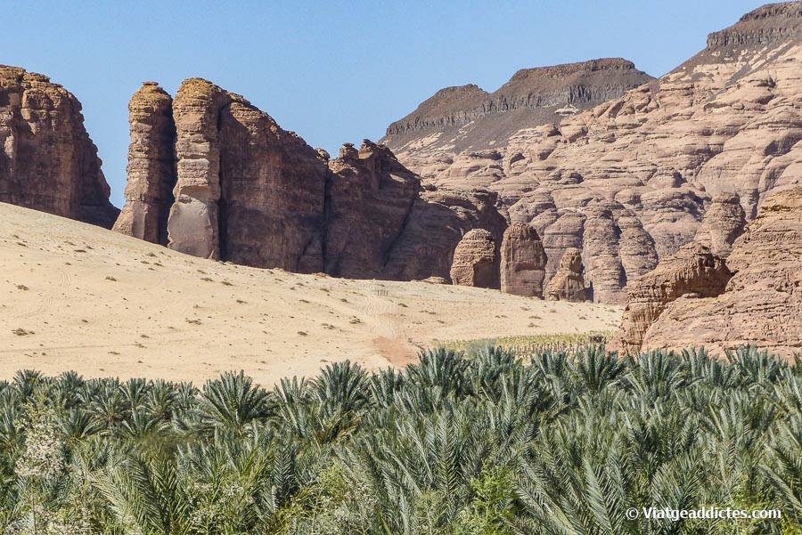Més formacions rocoses curioses al nord d'Al-Ula (Al-Ula)