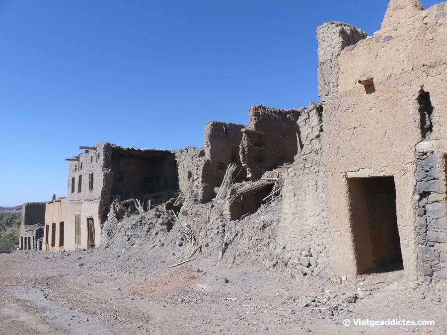 Cases abandonades i en ruïnes a la ciutat vella de Khàybar (Khàybar)