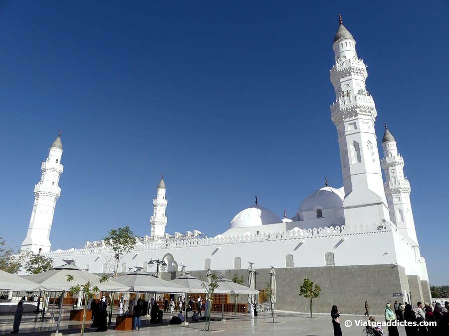 Vista exterior de la mesquita de Qubà (Medina)