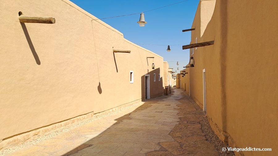 Un dels carrers dels districte històric d'At Turaif (Diriyah, Riad)