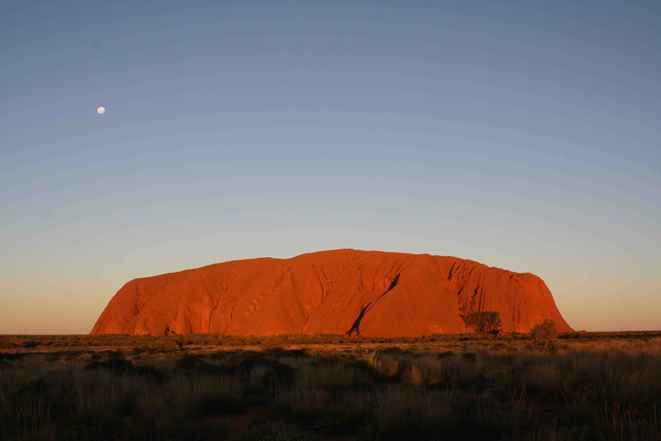 Puesta de sol sobre Uluru