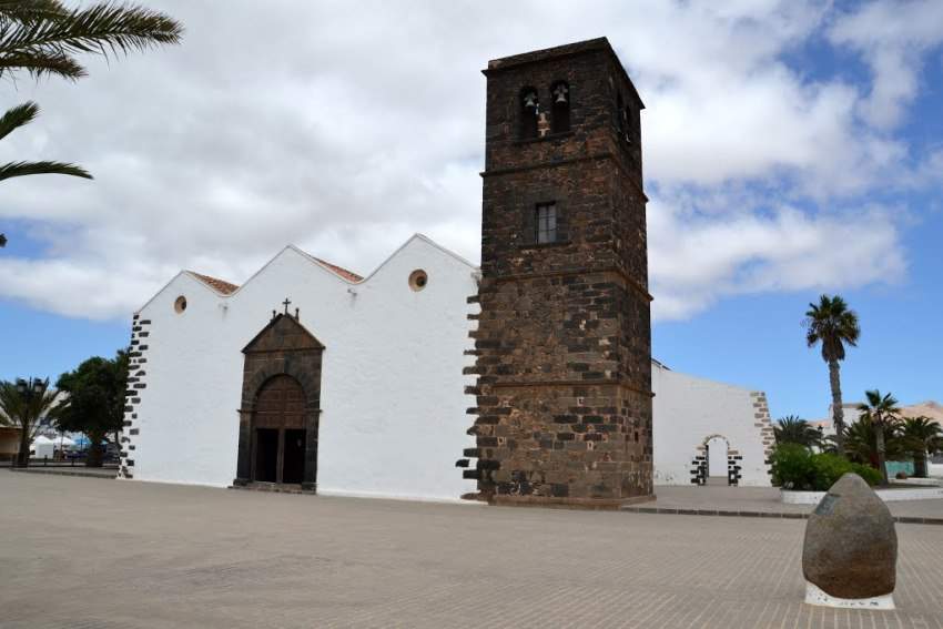 Iglesia Nuestra Señora de la Candelaria, La Oliva
