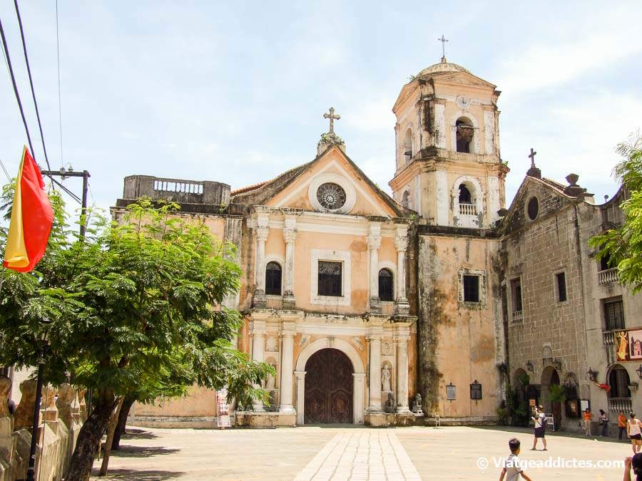 La iglesia de San Agustín (Manila, Luzón)