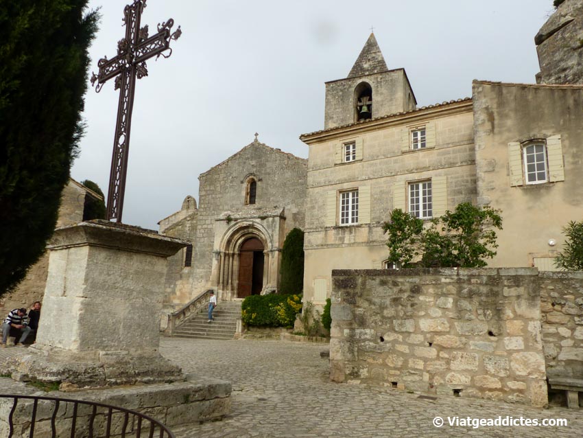 Imatge de l'església Sant-Vincent des Baux, en el nucli antic de Les-Baux de Provence
