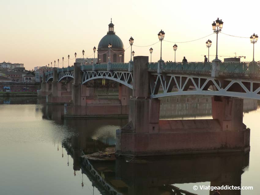 Puente de Saint-Pierre sobre el río Garona