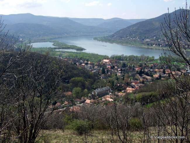 Vista de Viségrad i la Corba del Danubi