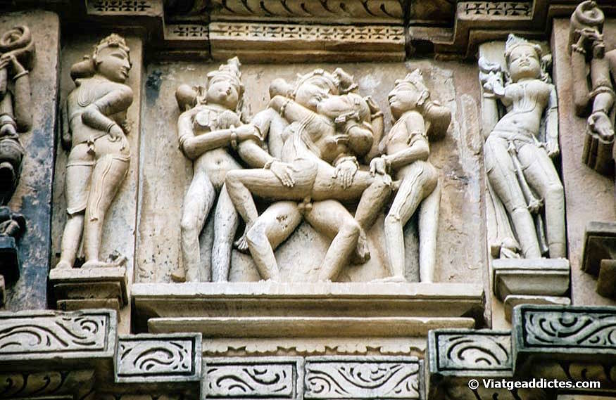 Escena X en uno de los templos de Khajuraho