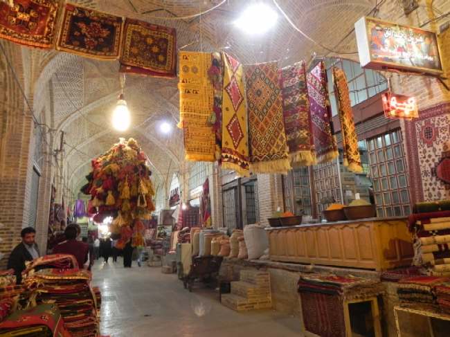 Bazaar-e Vakil