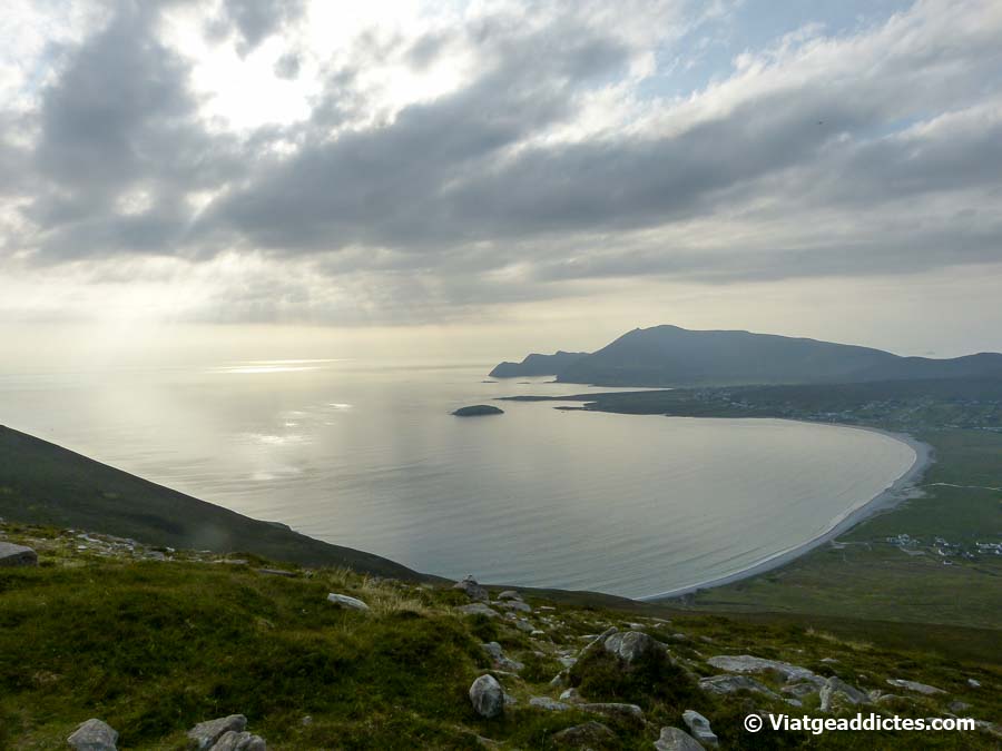 La bahía de Keel desde Minaun Heights (isla de Achill)