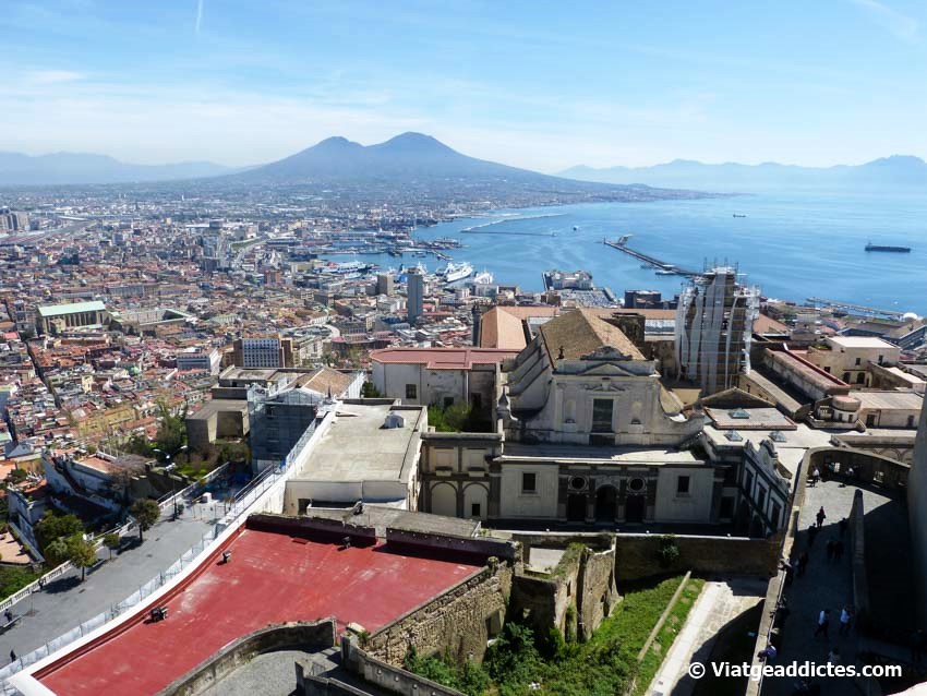 Vista de Nápoles, el Vesubio y la bahía de Nápoles