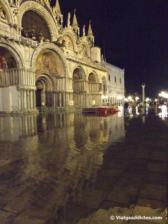 «Acqua alta» en la plaça de Sant Marc