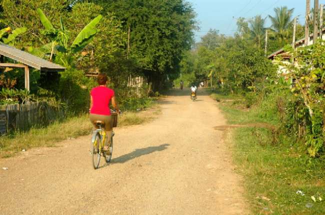 En bici por los alrededores de Luang Prabang
