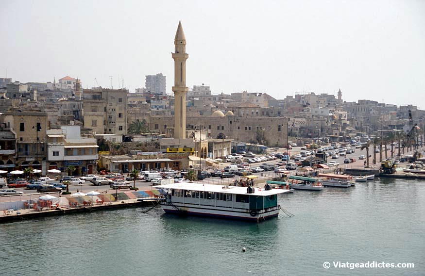 Vista de la ciudad vieja de Sidón desde el Castillo del Mar