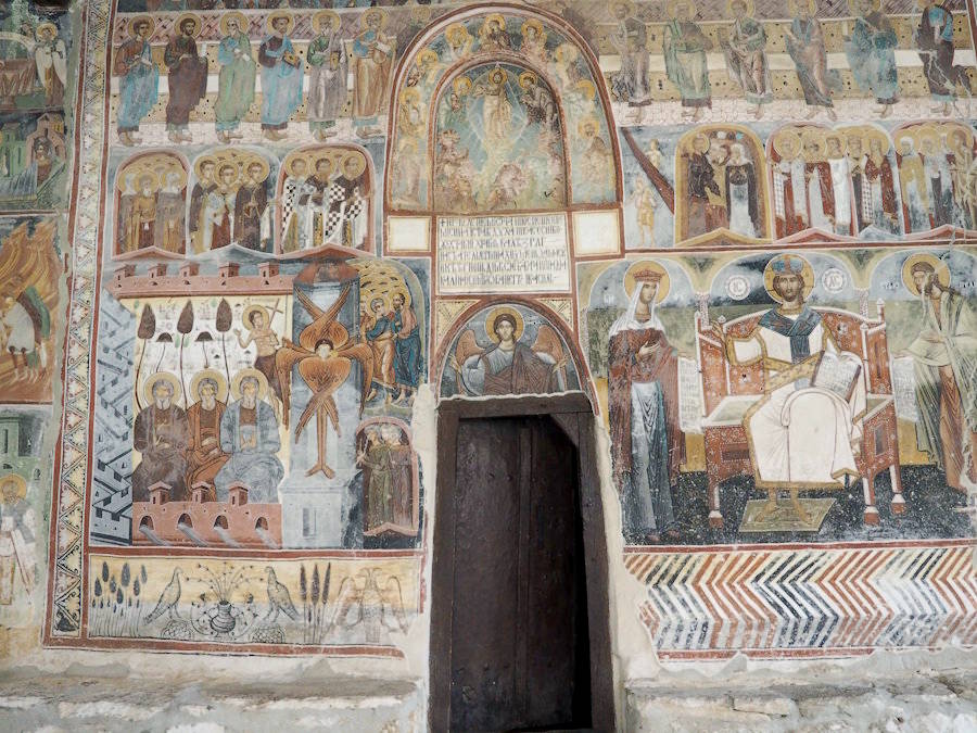 Frescos a l'interior del monestir de Zrze (Zrze)