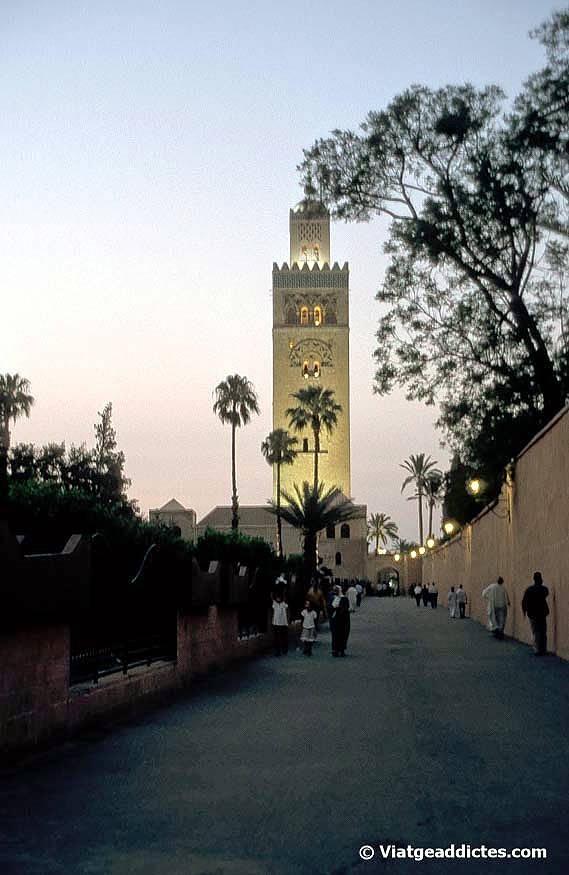 Vista del minaret de la Mesquita de Koutoubia al capvespre