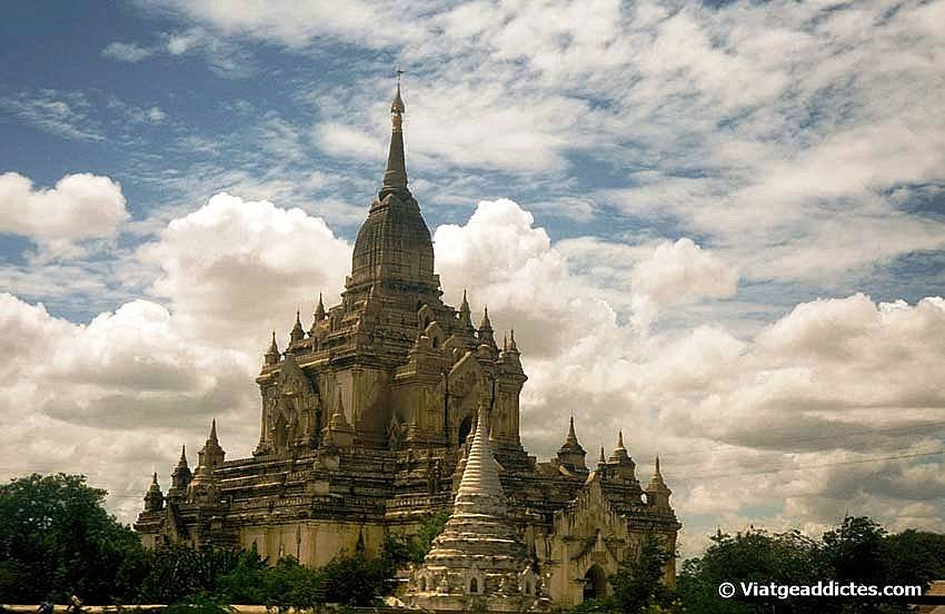 Templo de la antigua ciudad de Bagan