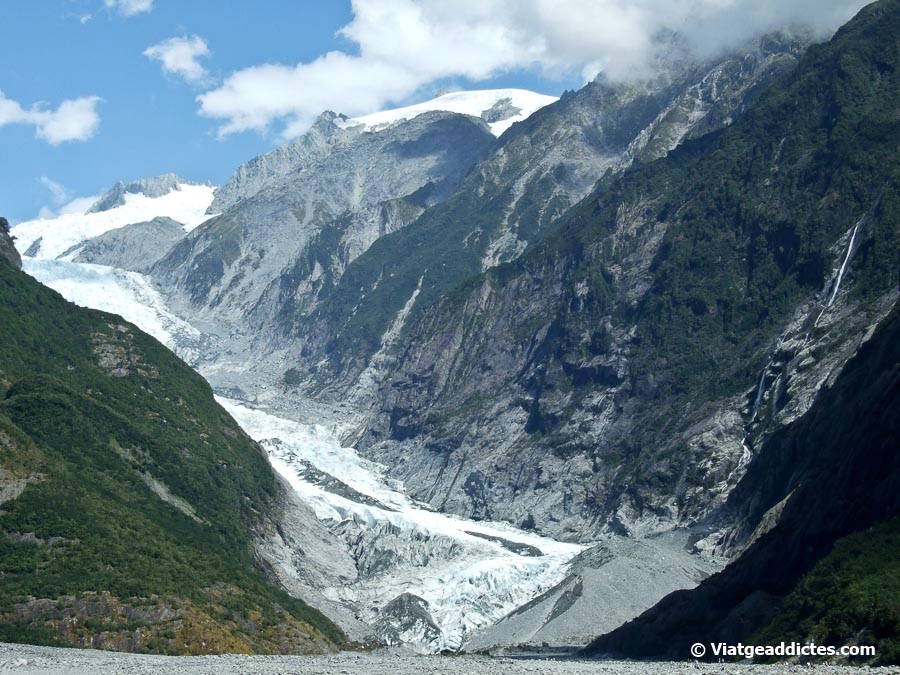 Vista frontal de la glacera Franz Josef (Franz Josef, illa Sud de Nova Zelanda) Vista frontal de la glacera Franz Josef (Franz Josef, illa Sud de Nova Zelanda)