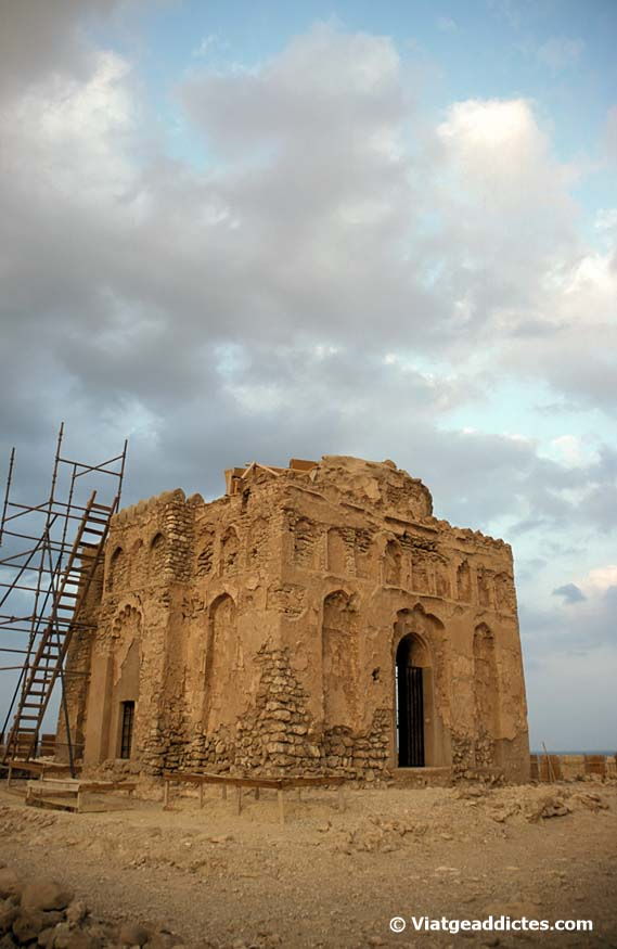 El mausoleo de Bibi Miriam (Qalhat)