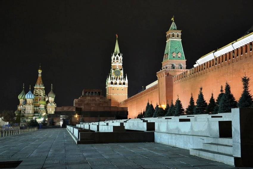 Vista nocturna de la Plaza Roja, Moscú