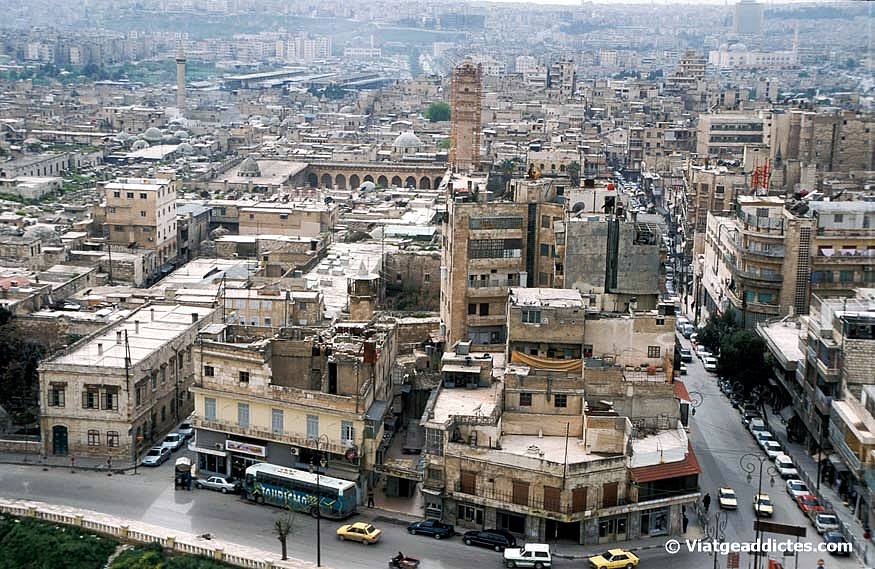 Vista de Alepo y la Gran Mezquita desde la Ciudadela
