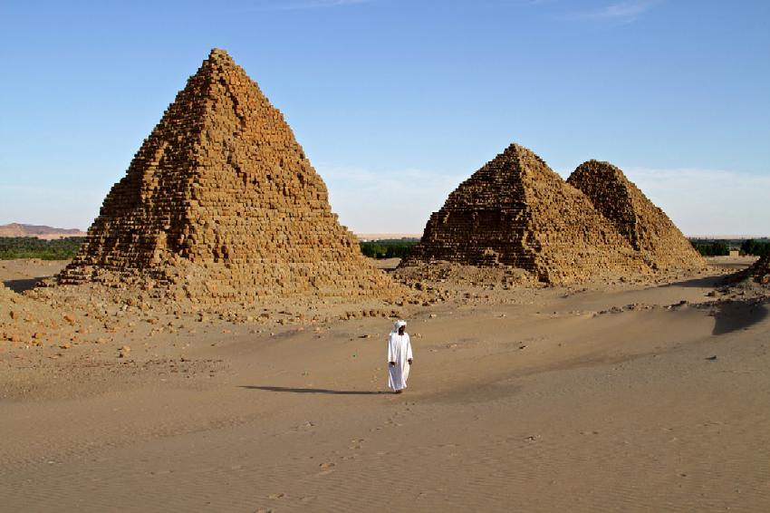Pirámides de Nuri, en los alrededores de Karima