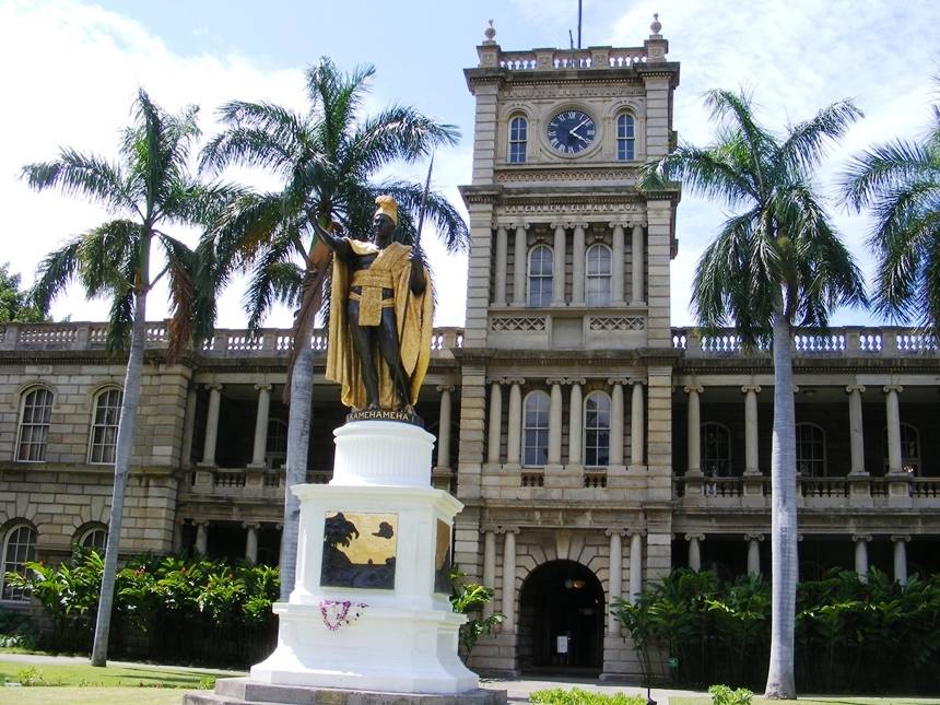 King Kamehameha Statue y Aliiolani Hale, Honolulu