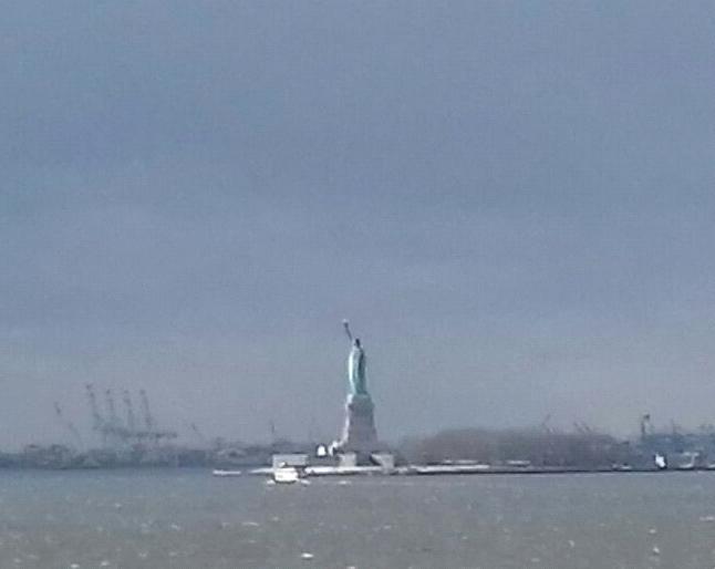 La Estatua de la Libertad desde el ferry a Staten Island