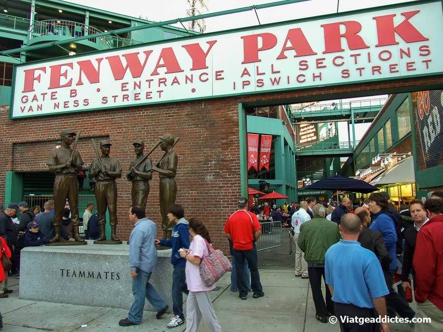 Una de las entradas de Fenway Park, la sede del equipo de béisbol de los Boston Red Sox (Boston)
