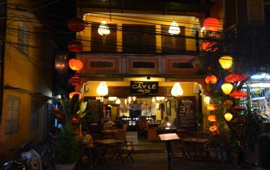 Por la noche en Hoi An