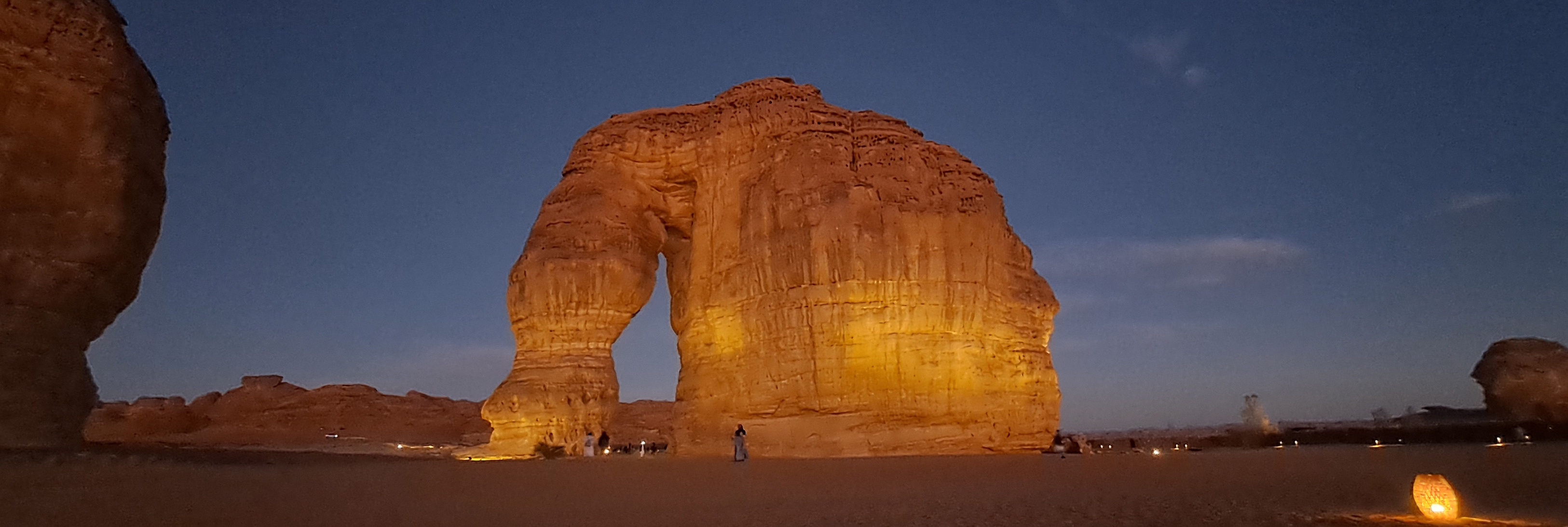 Capvespre a Jabal Al-Fil (Al-Ula, Aràbia Saudita)