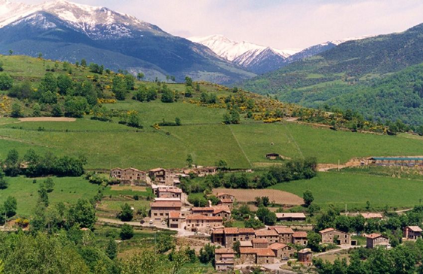 Vista del poble d'Abella