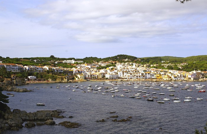Calella de Palafrugell vista desde el camino de ronda Calella de Palafrugell vista desde el camino de ronda